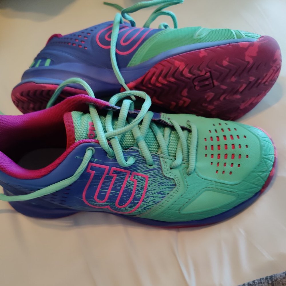Wilson tennis shoes women size 6.5